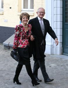 26-11-2010 KONINKLIJK HUIS; PRINS CARLOS DE BOURBON DE PARME EN ANNEMARIE GUALTHERIE VAN WEZEL GAVEN ELKAAR HET JA WOORD. De kerkelijke inzegening vond plaats in de Ter Kameren Abdij in Brussel. Bij hun huwelijk waren veel Koninklijke gasten aanwezig.Tijdens deze heuglijke dag werd tevens bekend gemaakt dat Prinses Margarita  in verwachting is van hun tweede kind. `zij en haar man Tjalling ten Cate verwachten de baby volgend voorjaar.
foto: Albert den Iseger