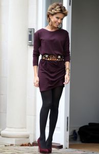 11-11-2010 SHOWBIZZ; PRIVE IS THUIS BIJ SYLVIE VAN DER VAART IN LONDON. Wij waren op visite bij Sylvie van der Vaart in London. Ze wonen in een chique buitenwijk waar ook oa. Amy Winehouse en de Bergkampjes wonen. In een prachtig nieuw Landhuis aan de rand van een bos wonen nu Rafael, Sylvie en hun zoon Damian. Een top lokatie waar straks de hele familie de kerstdagen met elkaar gaat vieren. Het hele interview staat deze week in Weekblad Prive met natuurlijk de moosiste foto s 
foto: Albert den Iseger