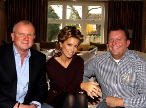 11-11-2010 SHOWBIZZ; PRIVE IS THUIS BIJ SYLVIE VAN DER VAART IN LONDON. Wij waren op visite bij Sylvie van der Vaart in London. Ze wonen in een chique buitenwijk waar ook oa. Amy Winehouse en de Bergkampjes wonen. In een prachtig nieuw Landhuis aan de rand van een bos wonen nu Rafael, Sylvie en hun zoon Damian. Een top lokatie waar straks de hele familie de kerstdagen met elkaar gaat vieren. Het hele interview staat deze week in Weekblad Prive met natuurlijk de moosiste foto s 
foto: Albert den Iseger