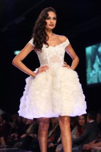 11-11-2012 SHOWBIZZ; ADDY VAN DE KROMMENACKER 10 JAAR HAUTE COUTURE.  In november 2002 presenteerde Addy van den Krommenacker zijn eerste couture ontwerpen tijdens de Beau Monde Awards in Amsterdam. Nu, 10 jaar later, kijken we terug op een decennium Addy van den Krommenacker met vele hoogtepunten in zijn succesvolle carriere. 

Addy viert dit jubileum met een grote Celebration Show op 11 november in The Harbour Club te Amsterdam. Dit is de eerste keer dat naast relaties, bekende Nederlanders en pers een catwalkshow van Addy ook toegankelijk is voor de consument. De show geeft een terugblik op de carriere van Addy van den Krommenacker en zal tevens een overzicht zijn van Addy s meest bekende creaties. Alle bewonderaars van Addy kunnen via de website www.addyvandenkrommenacker.nl een toegangskaart bemachtigen. De gasten ontvangen een goodie bag met onder andere een arrangement van Zwaluwhoeve Wellness resort en een haarproduct van L ANZA Healing Haircare.

Tijdens deze show vindt de lancering plaats van twee speciale collecties die Addy ter gelegenheid van zijn tienjarig jubileum heeft ontworpen. Voor zijn fans bij Steps ontwierp Addy de Addy for Steps Celebration Collection als toegift op de zeer succesvolle eenmalige voorjaarscollectie van afgelopen jaar. De collectie is genspireerd op highlights uit de carriere van Addy en bestaat uit feestelijke  must haves in de favoriete kleuren van de ontwerper; zwart, champagne en fuchsia. Na de show zal er voor de aanwezige consumenten een exclusieve voorverkoop zijn. Vanaf de dag na de Celebration Show is de collectie verkrijgbaar in geselecteerde Steps winkels in Nederland en Belgi. 

Daarnaast ontwierp Addy ook een Special Limited Celebration Collection  SLC collection  voor zijn pret a porter label Addy by Addy van den Krommenacker.
Foto: Albert den Iseger