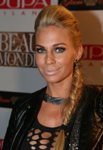 12-11-2012 SHOWBIZZ; BEAU MONDE AWARDS 2012 IN AMSTELHOTEL. Vandaag werden de BEAU MONDE AWARDS 2012 uitgereikt in het Amstel hotel. Tout bekend Nederland hulde zich vanavond in zijn of haar mooiste outfit met GLITTER ROCK. Sylvie van der Vaart won de style award, Ylaonthe Sneijder-Cabau won de Cover Award, Nikki Plesssen kreeg de meeste stemmen voor de Leco Look Award en Leotien van Moorsel ontvang de Make over Award.
foto: Albert den Iseger.
