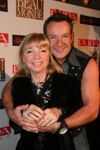 12-11-2012 SHOWBIZZ; BEAU MONDE AWARDS 2012 IN AMSTELHOTEL. Vandaag werden de BEAU MONDE AWARDS 2012 uitgereikt in het Amstel hotel. Tout bekend Nederland hulde zich vanavond in zijn of haar mooiste outfit met GLITTER ROCK. Sylvie van der Vaart won de style award, Ylaonthe Sneijder-Cabau won de Cover Award, Nikki Plesssen kreeg de meeste stemmen voor de Leco Look Award en Leotien van Moorsel ontvang de Make over Award.
foto: Albert den Iseger.