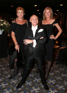 07-11-2012 SHOWBIZZ; SOPHIA LOREN IN HUIS TER DUIN NOORDWIJK AAN ZEE. In aanwezigheid  van SOPHIA LOREN - de legendarische filmster die sinds jaren het gezicht is van DAMIANI is- presenteert DAMIANI deze avond haar byzondere collectie juwelen.
foto: Albert den Iseger.