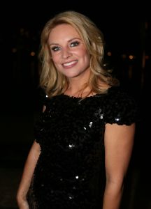 11-11-2012 SHOWBIZZ; ADDY VAN DE KROMMENACKER 10 JAAR HAUTE COUTURE.  In november 2002 presenteerde Addy van den Krommenacker zijn eerste couture ontwerpen tijdens de Beau Monde Awards in Amsterdam. Nu, 10 jaar later, kijken we terug op een decennium Addy van den Krommenacker met vele hoogtepunten in zijn succesvolle carriere. 

Addy viert dit jubileum met een grote Celebration Show op 11 november in The Harbour Club te Amsterdam. Dit is de eerste keer dat naast relaties, bekende Nederlanders en pers een catwalkshow van Addy ook toegankelijk is voor de consument. De show geeft een terugblik op de carriere van Addy van den Krommenacker en zal tevens een overzicht zijn van Addy s meest bekende creaties. Alle bewonderaars van Addy kunnen via de website www.addyvandenkrommenacker.nl een toegangskaart bemachtigen. De gasten ontvangen een goodie bag met onder andere een arrangement van Zwaluwhoeve Wellness resort en een haarproduct van L ANZA Healing Haircare.

Tijdens deze show vindt de lancering plaats van twee speciale collecties die Addy ter gelegenheid van zijn tienjarig jubileum heeft ontworpen. Voor zijn fans bij Steps ontwierp Addy de Addy for Steps Celebration Collection als toegift op de zeer succesvolle eenmalige voorjaarscollectie van afgelopen jaar. De collectie is genspireerd op highlights uit de carriere van Addy en bestaat uit feestelijke  must haves in de favoriete kleuren van de ontwerper; zwart, champagne en fuchsia. Na de show zal er voor de aanwezige consumenten een exclusieve voorverkoop zijn. Vanaf de dag na de Celebration Show is de collectie verkrijgbaar in geselecteerde Steps winkels in Nederland en Belgi. 

Daarnaast ontwierp Addy ook een Special Limited Celebration Collection  SLC collection  voor zijn pret a porter label Addy by Addy van den Krommenacker.
Foto: Albert den Iseger