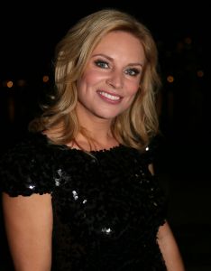 11-11-2012 SHOWBIZZ; ADDY VAN DE KROMMENACKER 10 JAAR HAUTE COUTURE.  In november 2002 presenteerde Addy van den Krommenacker zijn eerste couture ontwerpen tijdens de Beau Monde Awards in Amsterdam. Nu, 10 jaar later, kijken we terug op een decennium Addy van den Krommenacker met vele hoogtepunten in zijn succesvolle carriere. 

Addy viert dit jubileum met een grote Celebration Show op 11 november in The Harbour Club te Amsterdam. Dit is de eerste keer dat naast relaties, bekende Nederlanders en pers een catwalkshow van Addy ook toegankelijk is voor de consument. De show geeft een terugblik op de carriere van Addy van den Krommenacker en zal tevens een overzicht zijn van Addy s meest bekende creaties. Alle bewonderaars van Addy kunnen via de website www.addyvandenkrommenacker.nl een toegangskaart bemachtigen. De gasten ontvangen een goodie bag met onder andere een arrangement van Zwaluwhoeve Wellness resort en een haarproduct van L ANZA Healing Haircare.

Tijdens deze show vindt de lancering plaats van twee speciale collecties die Addy ter gelegenheid van zijn tienjarig jubileum heeft ontworpen. Voor zijn fans bij Steps ontwierp Addy de Addy for Steps Celebration Collection als toegift op de zeer succesvolle eenmalige voorjaarscollectie van afgelopen jaar. De collectie is genspireerd op highlights uit de carriere van Addy en bestaat uit feestelijke  must haves in de favoriete kleuren van de ontwerper; zwart, champagne en fuchsia. Na de show zal er voor de aanwezige consumenten een exclusieve voorverkoop zijn. Vanaf de dag na de Celebration Show is de collectie verkrijgbaar in geselecteerde Steps winkels in Nederland en Belgi. 

Daarnaast ontwierp Addy ook een Special Limited Celebration Collection  SLC collection  voor zijn pret a porter label Addy by Addy van den Krommenacker.
Foto: Albert den Iseger
