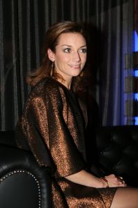 11-11-2012 SHOWBIZZ; ADDY VAN DE KROMMENACKER 10 JAAR HAUTE COUTURE.  In november 2002 presenteerde Addy van den Krommenacker zijn eerste couture ontwerpen tijdens de Beau Monde Awards in Amsterdam. Nu, 10 jaar later, kijken we terug op een decennium Addy van den Krommenacker met vele hoogtepunten in zijn succesvolle carriere. 

Addy viert dit jubileum met een grote Celebration Show op 11 november in The Harbour Club te Amsterdam. Dit is de eerste keer dat naast relaties, bekende Nederlanders en pers een catwalkshow van Addy ook toegankelijk is voor de consument. De show geeft een terugblik op de carriere van Addy van den Krommenacker en zal tevens een overzicht zijn van Addy s meest bekende creaties. Alle bewonderaars van Addy kunnen via de website www.addyvandenkrommenacker.nl een toegangskaart bemachtigen. De gasten ontvangen een goodie bag met onder andere een arrangement van Zwaluwhoeve Wellness resort en een haarproduct van L ANZA Healing Haircare.

Tijdens deze show vindt de lancering plaats van twee speciale collecties die Addy ter gelegenheid van zijn tienjarig jubileum heeft ontworpen. Voor zijn fans bij Steps ontwierp Addy de Addy for Steps Celebration Collection als toegift op de zeer succesvolle eenmalige voorjaarscollectie van afgelopen jaar. De collectie is genspireerd op highlights uit de carriere van Addy en bestaat uit feestelijke  must haves in de favoriete kleuren van de ontwerper; zwart, champagne en fuchsia. Na de show zal er voor de aanwezige consumenten een exclusieve voorverkoop zijn. Vanaf de dag na de Celebration Show is de collectie verkrijgbaar in geselecteerde Steps winkels in Nederland en Belgi. 

Daarnaast ontwierp Addy ook een Special Limited Celebration Collection  SLC collection  voor zijn pret a porter label Addy by Addy van den Krommenacker.
Foto: Albert den Iseger