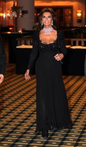 07-11-2012 SHOWBIZZ; SOPHIA LOREN IN HUIS TER DUIN NOORDWIJK AAN ZEE. In aanwezigheid  van SOPHIA LOREN - de legendarische filmster die sinds jaren het gezicht is van DAMIANI is- presenteert DAMIANI deze avond haar byzondere collectie juwelen.
foto: Albert den Iseger.
