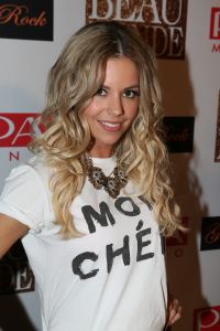 12-11-2012 SHOWBIZZ; BEAU MONDE AWARDS 2012 IN AMSTELHOTEL. Vandaag werden de BEAU MONDE AWARDS 2012 uitgereikt in het Amstel hotel. Tout bekend Nederland hulde zich vanavond in zijn of haar mooiste outfit met GLITTER ROCK. Sylvie van der Vaart won de style award, Ylaonthe Sneijder-Cabau won de Cover Award, Nikki Plesssen kreeg de meeste stemmen voor de Leco Look Award en Leotien van Moorsel ontvang de Make over Award.
foto: Albert den Iseger.
