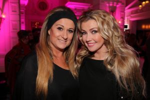 12-11-2013 SHOWBIZZ; BEAU MONDE AWARDS 2013. Winnaressen waren Nicolette van Dam-Toprak Yalciner-Daphne Deckers-Yvonne Coldeweijer. De BN ers waren weer massaal naar het Amstel hotel gekomen  om de mooiste dames en hun outfits te bewonderen. foto- Albert den Iseger .