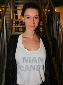14-11-2013 SHOWBIZZ; BEKEND NEDERLAND GAAT GRAAIEN IN DE COLLECTIE VAN ISABEL MARANT POUR H&M. Diverse BN ers graaien tot dat het een rommel werd in de winkel van H&M. De nieuwe collectie van ISABEL MARANT pour H&M werd geintroduceerd in LOODS 6 te Amsterdam.
foto: Albert5 den Iseger