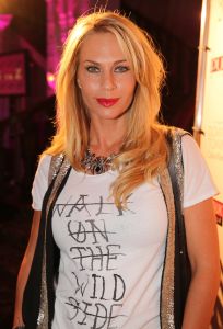 12-11-2013 SHOWBIZZ; BEAU MONDE AWARDS 2013. Winnaressen waren Nicolette van Dam-Toprak Yalciner-Daphne Deckers-Yvonne Coldeweijer. De BN ers waren weer massaal naar het Amstel hotel gekomen  om de mooiste dames en hun outfits te bewonderen. foto- Albert den Iseger .