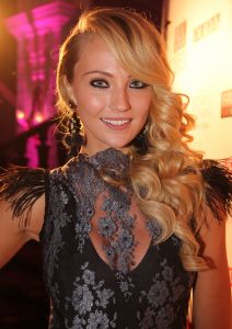 12-11-2013 SHOWBIZZ; BEAU MONDE AWARDS 2013. Winnaressen waren Nicolette van Dam-Toprak Yalciner-Daphne Deckers-Yvonne Coldeweijer. De BN ers waren weer massaal naar het Amstel hotel gekomen  om de mooiste dames en hun outfits te bewonderen. foto- Albert den Iseger .