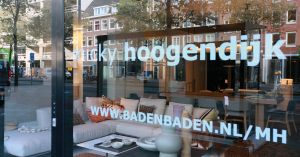 18-11-2013 SHOWBIZZ; MICKY HOOGENDIJK EXPOSEERT IN AMSTERDAM MAAR TEGEN ANDY WARHOL PRIJZEN. De expositie hangt bij Baden-Baden in Amsterdam. Het ziet er prachtig uit maar te veel geshopt en veel te duur volgens kenners.
foto: Albert den Iseger