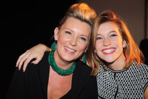 14-11-2013 SHOWBIZZ; TRILLER KONINGIN SASKIA NOORT PRESENTEERT HAAR NWE BOEK DEBET. In de culturele buitenplaats KRANENBURGH te BERGEN presenteerde SASKIA NOORT haar nieuwe TRILLER DEBET. Een paar honderd triller fans waren naar het schitterende gebouw gekomen om samen een feestje te bouwen. En dat lukte.
foto: Albert den Iseger