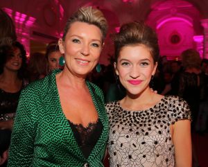 12-11-2013 SHOWBIZZ; BEAU MONDE AWARDS 2013. Winnaressen waren Nicolette van Dam-Toprak Yalciner-Daphne Deckers-Yvonne Coldeweijer. De BN ers waren weer massaal naar het Amstel hotel gekomen  om de mooiste dames en hun outfits te bewonderen. foto- Albert den Iseger .