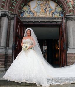 08-11-2013 SHOWBIZZ; SIENEKE PETERS TROUWDE HAAR GROTE LIEFDE JAN BAUM.
foto; Albert den Iseger