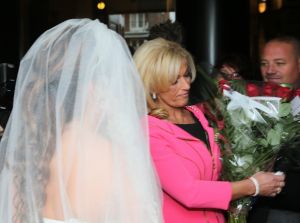 08-11-2013 SHOWBIZZ; SIENEKE PETERS TROUWDE HAAR GROTE LIEFDE JAN BAUM.
foto; Albert den Iseger