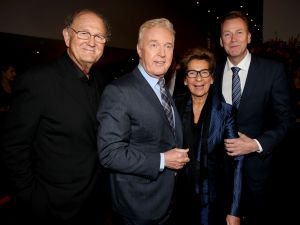 18-11-2014 SHOWBIZZ; ANDRE VAN DUIN OP ZIJN EIGEN GALA ANDRE VAN DUIN 50. Andre kreeg oa. de Frans Banninck penning van burgemeester Eberhard van der Laan. Vele gasten waren aanwezig op het gala voor Andre. foto: Albert den Iseger