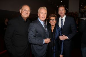 18-11-2014 SHOWBIZZ; ANDRE VAN DUIN OP ZIJN EIGEN GALA ANDRE VAN DUIN 50. Andre kreeg oa. de Frans Banninck penning van burgemeester Eberhard van der Laan. Vele gasten waren aanwezig op het gala voor Andre.
foto: Albert den Iseger