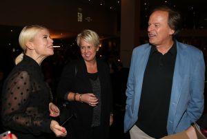 18-11-2014 SHOWBIZZ; ANDRE VAN DUIN OP ZIJN EIGEN GALA ANDRE VAN DUIN 50. Andre kreeg oa. de Frans Banninck penning van burgemeester Eberhard van der Laan. Vele gasten waren aanwezig op het gala voor Andre. foto: Albert den Iseger