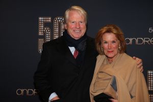 18-11-2014 SHOWBIZZ; ANDRE VAN DUIN OP ZIJN EIGEN GALA ANDRE VAN DUIN 50. Andre kreeg oa. de Frans Banninck penning van burgemeester Eberhard van der Laan. Vele gasten waren aanwezig op het gala voor Andre.
foto: Albert den Iseger