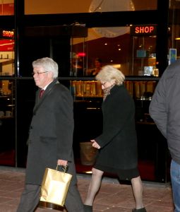 18-11-2014 SHOWBIZZ; ANDRE VAN DUIN OP ZIJN EIGEN GALA ANDRE VAN DUIN 50. Andre kreeg oa. de Frans Banninck penning van burgemeester Eberhard van der Laan. Vele gasten waren aanwezig op het gala voor Andre.
foto: Albert den Iseger