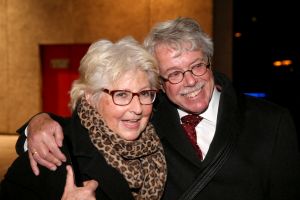 18-11-2014 SHOWBIZZ; ANDRE VAN DUIN OP ZIJN EIGEN GALA ANDRE VAN DUIN 50. Andre kreeg oa. de Frans Banninck penning van burgemeester Eberhard van der Laan. Vele gasten waren aanwezig op het gala voor Andre.
foto: Albert den Iseger