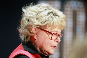 18-11-2014 SHOWBIZZ; ANDRE VAN DUIN OP ZIJN EIGEN GALA ANDRE VAN DUIN 50. Andre kreeg oa. de Frans Banninck penning van burgemeester Eberhard van der Laan. Vele gasten waren aanwezig op het gala voor Andre. foto:Albert den Iseger