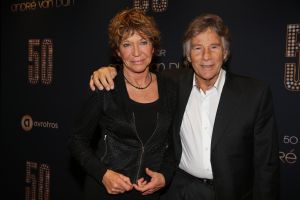 18-11-2014 SHOWBIZZ; ANDRE VAN DUIN OP ZIJN EIGEN GALA ANDRE VAN DUIN 50. Andre kreeg oa. de Frans Banninck penning van burgemeester Eberhard van der Laan. Vele gasten waren aanwezig op het gala voor Andre.
foto: Albert den Iseger