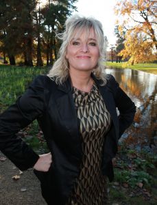17-11-2014 SHOWBIZZ; PERSPRESENTATIE VAN WIE IS DE MOL IN 2014. De MAGIE van de MOL blijft na 15 jaar toch bestaan.Dit jaar doen mee: Martine Sandifort-Evelien Bosch-Marlijn weerdenburg-Margriet van der Linden-Rik van Westelaken-Viktot Brand-Carolina Dijkhuizen-Pieter Derks-Chris Zegers en Ajuad El Miloudi. presentator Art Rooijakkers.
foto: Albert den Iseger