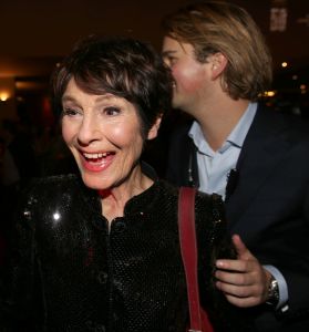 18-11-2014 SHOWBIZZ; ANDRE VAN DUIN OP ZIJN EIGEN GALA ANDRE VAN DUIN 50. Andre kreeg oa. de Frans Banninck penning van burgemeester Eberhard van der Laan. Vele gasten waren aanwezig op het gala voor Andre. foto: Albert den Iseger