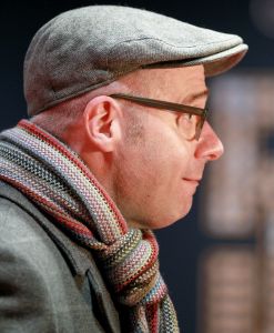 18-11-2014 SHOWBIZZ; ANDRE VAN DUIN OP ZIJN EIGEN GALA ANDRE VAN DUIN 50. Andre kreeg oa. de Frans Banninck penning van burgemeester Eberhard van der Laan. Vele gasten waren aanwezig op het gala voor Andre. foto:Albert den Iseger