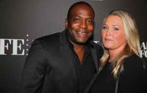 15-11-2014 SHOWBIZZ; LIFE AFTER FOOTBALL FASHION PLAYER AWARD 2014. Genomineerd waren NIGEL DE JONG-ELJERO ELIA EN RUUD BOYMANS. NIgel de Jong won de award en werd direct gefeliciteerd door zijn beeldschone vrouw Winonah de Jong. Het feest duurde tot 5 uur in de morgen. De lokatie HARBOUR CLUB AMSTERDAM.
foto: Albert den Iseger