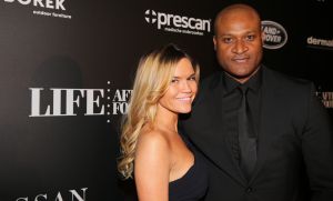 15-11-2014 SHOWBIZZ; LIFE AFTER FOOTBALL FASHION PLAYER AWARD 2014. Genomineerd waren NIGEL DE JONG-ELJERO ELIA EN RUUD BOYMANS. NIgel de Jong won de award en werd direct gefeliciteerd door zijn beeldschone vrouw Winonah de Jong. Het feest duurde tot 5 uur in de morgen. De lokatie HARBOUR CLUB AMSTERDAM.
foto: Albert den Iseger