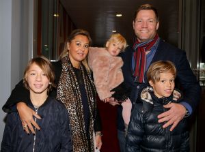 26-11-2016 SHOWBIZZ; STUDIO 100 VIERT JUBILEUM MET 30000 FANS IN ZIGGO DOME. Vele BN ers waren komen kijken naar Gert Verhulst en zijn hele pret en lach  fabriek. foto: Albert den Iseger