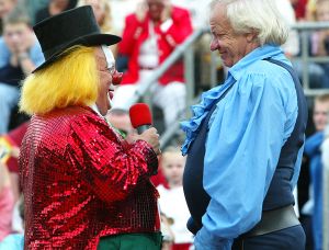 30-07-2003 SHOWBIZZ; BASSIE EN ADRIAAN AFSCHEID 2003.
foto: Albert den Iseger