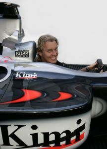  9-10-2005 SHOWBIZZ: DENNIS VAN TELLINGEN GAAT HIJ NU RACEN OF BLIJFT HET FOTO s MAKEN.Dennis trof ik aan op de racebaan van Hockenheim, hij reed daar in een van de testwagens van Schumacher een aantal rondjes.Dennis was verkocht en hing zijn camera in de bekende wilgenboom maar is dit voor altijd. De tijd zal het leren. 
foto: Albert den Iseger.
