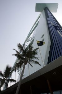 04-10-2005 ARCHITECTEUR: ENIGSTE 7 STERREN HOTEL TER WERELD HET BURJ AL ARAB HOTEL IN DUBAI.Exclusieve fotoserie van dit 7 sterren hotel te Dubai, ook  foto\'s van het interieur van een van werelds mooiste hotels.
foto\'s Albert den Iseger.