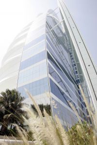 04-10-2005 ARCHITECTEUR: ENIGSTE 7 STERREN HOTEL TER WERELD HET BURJ AL ARAB HOTEL IN DUBAI.Exclusieve fotoserie van dit 7 sterren hotel te Dubai, ook  foto\'s van het interieur van een van werelds mooiste hotels.
foto\'s Albert den Iseger.