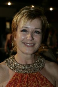 05-09-2005 SHOWBIZZ; PREMIERE VAN DE FILM SCHNITZEL PARADIJS TE AMSTERDAM.Vele bekenden waren nieuwsgierig naar deze nieuwe nederlandse filmproduktie.
foto.Albert den Iseger