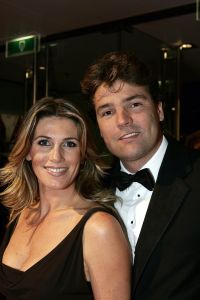 23-10-2005 SHOWBIZZ; JAN SMIT WINT 40STE TELEVIZIER -RING. Het publiek heeft gestemd en niet een academie van hoge heren en wijze dames. Jan Smit won de 40ste ring voor zijn programma Gewoon Jan Smit.Verdere winnaars waren Wendy van Dijk won dit jaar een Zilveren Televizier ster, Sipke Jan Bousema een Gouden Stuiver en Jochem van Gelder won ook een zilveren ster. Vele bekenden uit de TV wereld waren aanwezig en het was ook een gala van de mooiste jurken. 
foto: Albert den Iseger