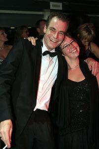 14-10-2006 SHOWBIZZ; JUNIOR KAMER BRENGT GLITTER EN GLAMOUR NAAR ALKMAAR.Ter gelegenheid van het 40 jarige bestaan van de Junior kamer was er een feest georganiseerd op een prachtige boot namelijk een van PURE LINER. Vele honderden JR gasten waren per limo of per  Hummer naar Alkmaar gekomen om het gala feest van het jaar mee te vieren.Elk jaar vieren de leden van de junior kamer een gala feest voor haar leden, nu waren ook niet leden uitgenodigd om het 40 jarige bestaan van de JR kamer mee te vieren.Muziek was er van een top dj en ook Replay kwam even langs om de voetjes en handjes wat losser te maken op deze prachtige boot.Na het feest werd iedereen weer naar huis gereden in de gereedstaande limo-s. Al met al een compliment voor de leden van de JR kamer. Eindelijk eens een feest met uitstraling, het was nu echt GLITTER EN GLAMOUR IN ALKMAAR.
foto: Albert den Iseger.