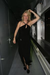 14-10-2006 SHOWBIZZ; JUNIOR KAMER BRENGT GLITTER EN GLAMOUR NAAR ALKMAAR.Ter gelegenheid van het 40 jarige bestaan van de Junior kamer was er een feest georganiseerd op een prachtige boot namelijk een van PURE LINER. Vele honderden JR gasten waren per limo of per  Hummer naar Alkmaar gekomen om het gala feest van het jaar mee te vieren.Elk jaar vieren de leden van de junior kamer een gala feest voor haar leden, nu waren ook niet leden uitgenodigd om het 40 jarige bestaan van de JR kamer mee te vieren.Muziek was er van een top dj en ook Replay kwam even langs om de voetjes en handjes wat losser te maken op deze prachtige boot.Na het feest werd iedereen weer naar huis gereden in de gereedstaande limo-s. Al met al een compliment voor de leden van de JR kamer. Eindelijk eens een feest met uitstraling, het was nu echt GLITTER EN GLAMOUR IN ALKMAAR.
foto: Albert den Iseger.