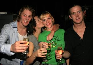 27-10-2006 SHOWBIZZ; PREMIERE VAN TONEELSTUK SEXUAL PERVERSITY. MTV en REP producties presenteerden de premiere van het gedurfde toneelstuk Sexual Perversity met Birgit Schuurman_Johnny de Mol_Gijs Naber en Jelka van Houten. Het stuk gaat over geven en nemen en je durven overgeven in een relatie, in een tijd waar je wordt overspoelt met seks,decadentie en losbandigheid. De premiere werd bezocht door tal van BNers oa. Katja Schuurman-Dinand Woesthoff-Sjoerd Pleijsier-Huub Stapel-Ellen van Damme-Carice van Houten-Percy-Winston Post en nog vele anderen. 
foto: Albert den Iseger