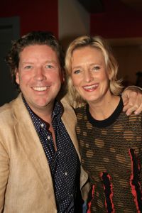 27-10-2006 SHOWBIZZ; PREMIERE VAN TONEELSTUK SEXUAL PERVERSITY. MTV en REP producties presenteerden de premiere van het gedurfde toneelstuk Sexual Perversity met Birgit Schuurman_Johnny de Mol_Gijs Naber en Jelka van Houten. Het stuk gaat over geven en nemen en je durven overgeven in een relatie, in een tijd waar je wordt overspoelt met seks,decadentie en losbandigheid. De premiere werd bezocht door tal van BNers oa. Katja Schuurman-Dinand Woesthoff-Sjoerd Pleijsier-Huub Stapel-Ellen van Damme-Carice van Houten-Percy-Winston Post en nog vele anderen.
foto: Albert den Iseger