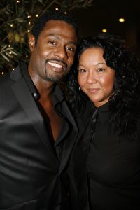 31-10-2006 SHOWBIZZ; PREMIERE VAN EERSTE MODESHOW VAN GORDON. Gisterenavond was het dan zover de eerste modeshow van Gordon in het confectiecentrum te Amsterdam. By Gordon was het thema, niet spectalulair maar gewoon leuk om te zien, mooie mannen sierden de catwalk en als verrassing liepen Ruud Gullit-Winston Post en Winston Gerstanowitz mee. Rita Verdonk overhandigde de eerste nieuwe  CD aan Gordon. De nieuwe vriend van Gorden Bartho Boer nipte een traantje weg van geluk.Erg veel pers was aanwezig die zich verdrongen om foto s van het nieuwe paar te maken, familie van Gordon ergden zich aan de fotografen en gooiden moedwillig een aantal wijntjes richting de fotografen, terwijl Gordon deze mensen zo hard nodig heeft om zijn middelmatige mode te promoten. Vele Bn ers waren niet aanwezig zodat Gordon zich moet afvragen wie zijn vrienden wel en niet zijn.
foto: Albert den Iseger.