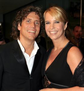 20-10-2006 SHOWBIZZ; UITREIKING VAN GOUDEN TELEVIZIERRING 2006.Vandaag vondt de uitreiking plaats van de Televizier ring 2006, winnaars van de gouden ring waren de Lama s, zilveren televizier ring voor Yvon Jaspers,  zilveren televizier-ster Paul de Leeuw en de gouden stuiver ging naar AVRO Junior songfestival Tooske Ragas.
foto: Albert den Iseger.