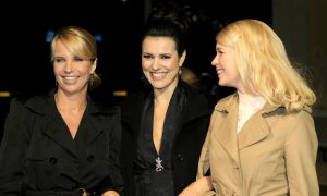 20-10-2006 SHOWBIZZ; UITREIKING VAN GOUDEN TELEVIZIERRING 2006.Vandaag vondt de uitreiking plaats van de Televizier ring 2006, winnaars van de gouden ring waren de Lama s, zilveren televizier ring voor Yvon Jaspers,  zilveren televizier-ster Paul de Leeuw en de gouden stuiver ging naar AVRO Junior songfestival Tooske Ragas.
foto: Albert den Iseger.