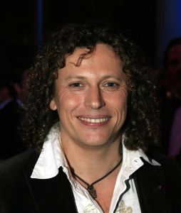 20-10-2006 SHOWBIZZ; UITREIKING VAN GOUDEN TELEVIZIERRING 2006.Vandaag vondt de uitreiking plaats van de Televizier ring 2006, winnaars van de gouden ring waren de Lama s, zilveren televizier ring voor Yvon Jaspers,  zilveren televizier-ster Paul de Leeuw en de gouden stuiver ging naar AVRO Junior songfestival Tooske Ragas.
foto: Albert den Iseger.