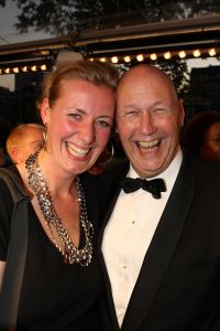 10-10-2007 SHOWBIZZ; PREMIERE VAN CISKE DE RAT EN WEERZIEN VAN BEATRIX MET DANNY DE MUNK NA 23 JAAR. Na 23 jaar was het voor Danny de Munk een weerzien met Koningin Beatrix in Theater Carre. Heel bekend Nederland was naar het theater aan de Amstel gekomen oa. Andre van Duin - Angela Schijf- Anita Witzier- Berend Boudewijn en Martine Bijl- Jeroen Krabbe-Caroline Tensen met Peter Gallas- Willeke Alberti-Linda de Mol-Gordon-Burgemeester Cohn-J.P.Balkenende-Chantal Janzen en nieuwe liefde Marco-Gijs Staverman-Henny Vrienten enz.De Koningin maakte een grappige opmerking aan Ciske de rat alias Dave Dekker, ik vond het Toppie, echt waar. Deze week een uitgebreid verslag in weekblad Prive.
foto: Albert den Iseger.
